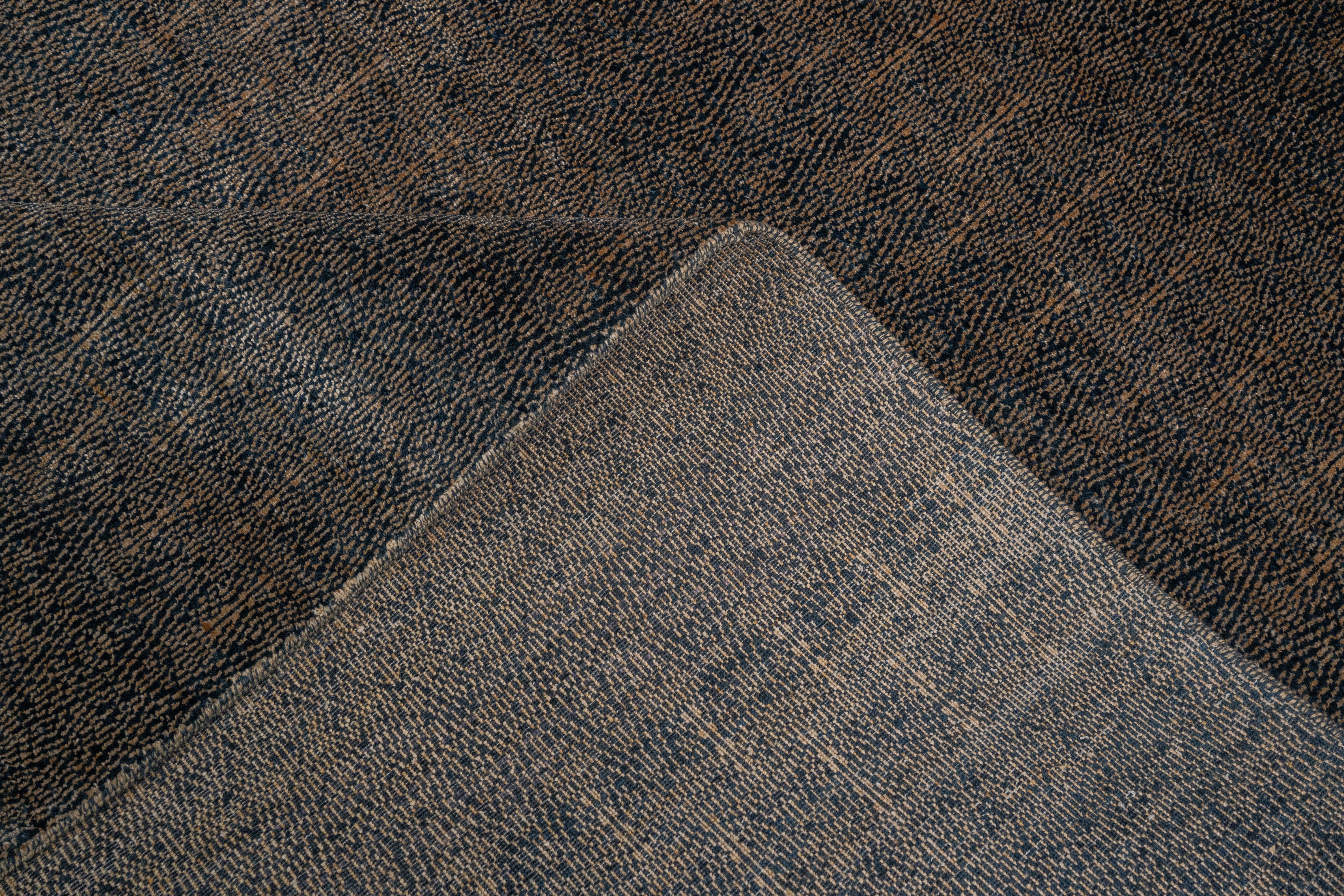Handknotted Carpet, DIA- 823 PARAGON, Blue & Gold